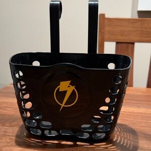 Boys Black Bike Basket with Yellow Lightning Bolt and Fasteners NEW